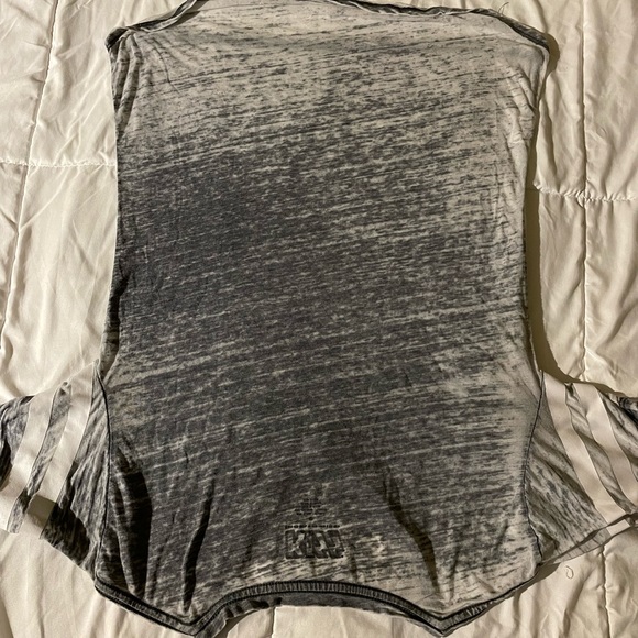KISS T-Shirt - Picture 2 of 2